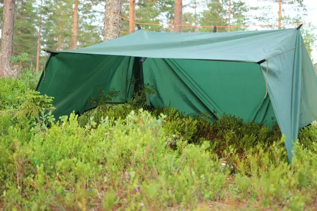 Tarp/Gapahuk m/tau og plugger 