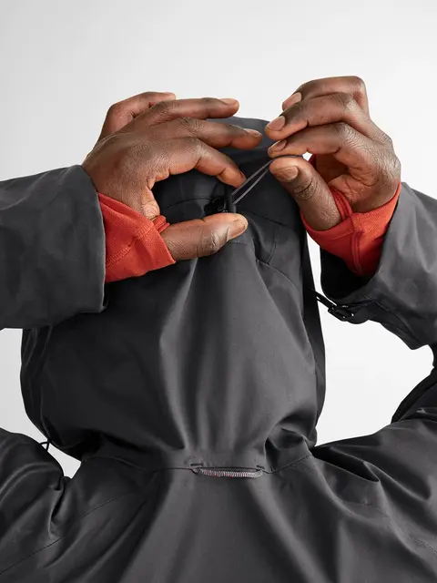 Klättermusen Brage 2.0 jacket M's L Raven 