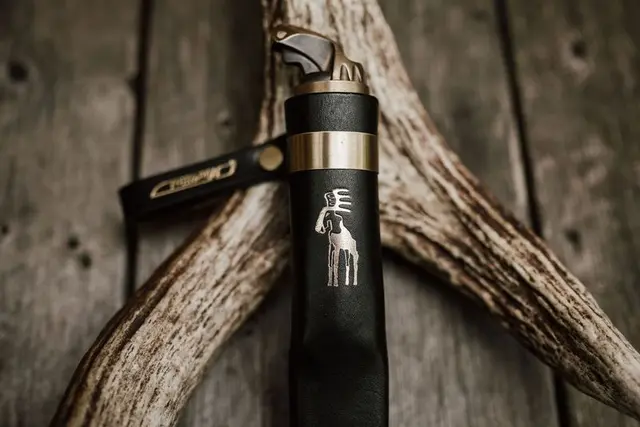 Moose Knife - 11cm blad Wooden Gift Box 